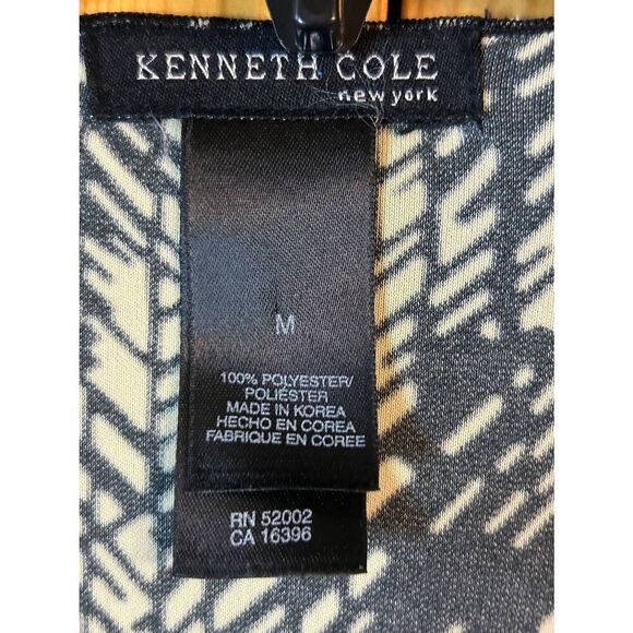 Kenneth Cole Black Cream Wrap Dress Short Sleeved Cold Shoulder Size Medium (882 - Picture 5 of 6